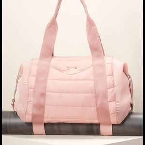 Brand New Stella & Dot Blush Crush It Duffle